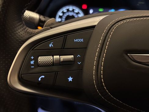 Used 2025 Genesis Electrified GV70 Advanced image 17