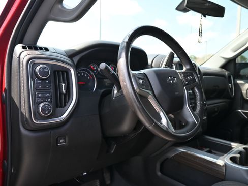 Used 2022 Chevrolet Silverado 1500 LT Trail Boss w/ Safety Package image 3