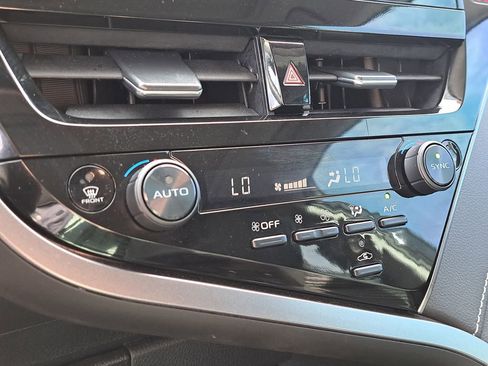 Certified 2023 Toyota Camry SE image 24