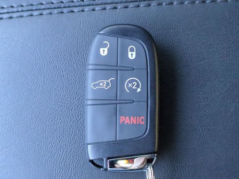 New 2026 Jeep Compass Latitude AWD/4WD image 35