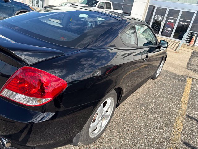 Used 2006 Hyundai Tiburon GS FWD image 7