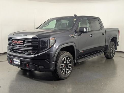 Used 2022 GMC Sierra 1500 AT4 w/ AT4 Premium Package AWD/4WD image 4