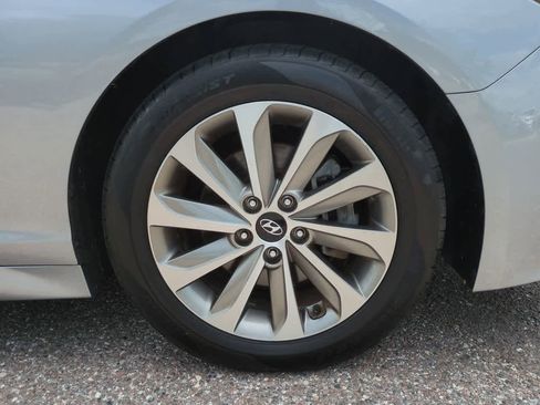 Used 2016 Hyundai Sonata Sport w/ Option Group 1V FWD image 11