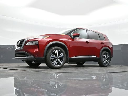 Used 2023 Nissan Rogue SL image 34