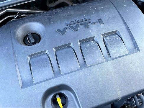 Used 2016 Toyota Corolla LE FWD image 31