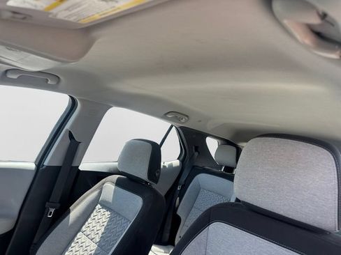Used 2022 Chevrolet Equinox LS FWD image 12