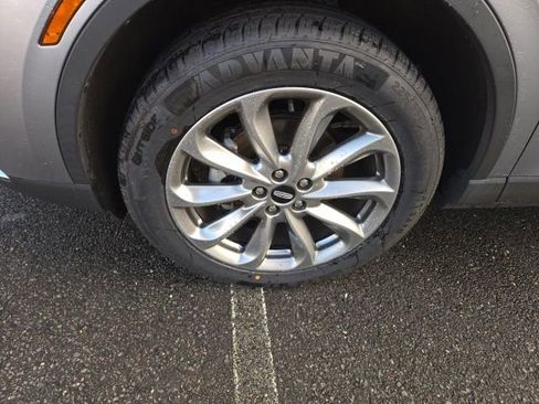 Certified 2022 Lincoln Corsair AWD w/ Premium Package image 37