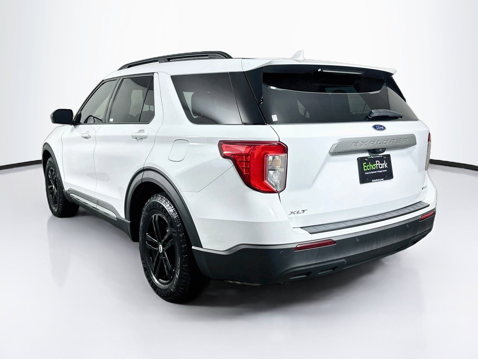 Used 2020 Ford Explorer XLT RWD image 5
