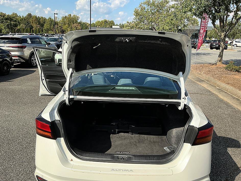 Certified 2024 Nissan Altima 2.5 SV FWD image 23