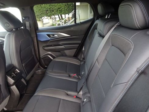 Certified 2025 Chevrolet Equinox EV LT w/ Convenience Package image 23