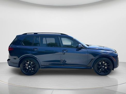 Certified 2026 BMW X7 xDrive40i w/ Executive Package AWD/4WD image 4