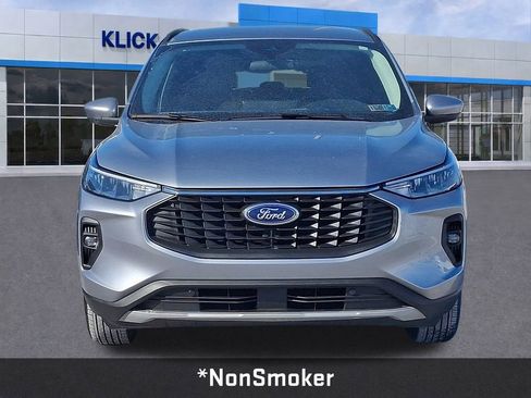 Used 2024 Ford Escape SE image 2