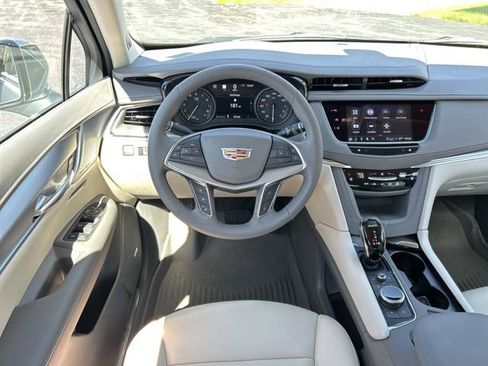 New 2026 Cadillac XT5 Premium Luxury w/ Driver Assist Package image 14