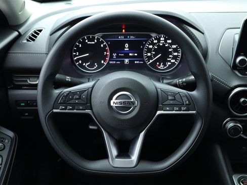 Used 2023 Nissan Sentra SV image 35