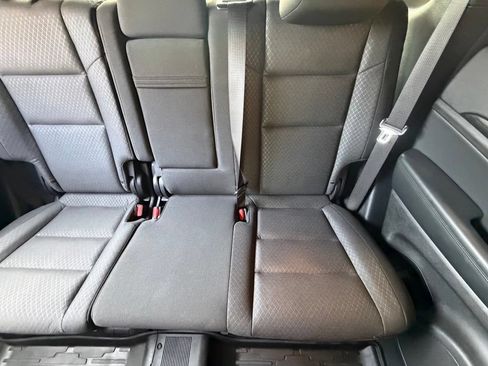 Used 2021 Jeep Grand Cherokee Laredo AWD/4WD image 15