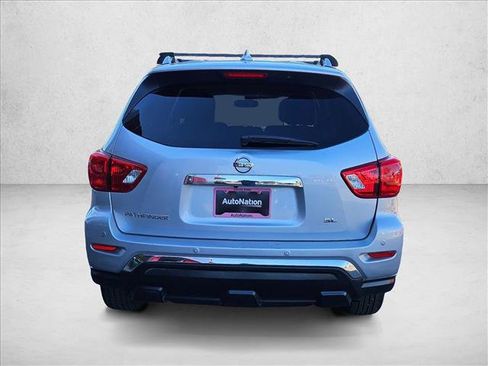 Used 2020 Nissan Pathfinder SL image 6