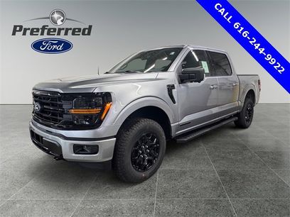 New 2025 Ford F150 XLT w/ Equipment Group 302A MID