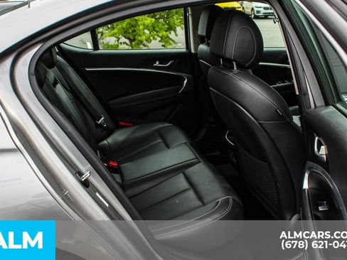 Used 2025 Genesis G70 2.5T AWD/4WD image 19