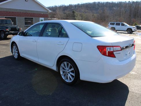 Used 2012 Toyota Camry XLE image 3
