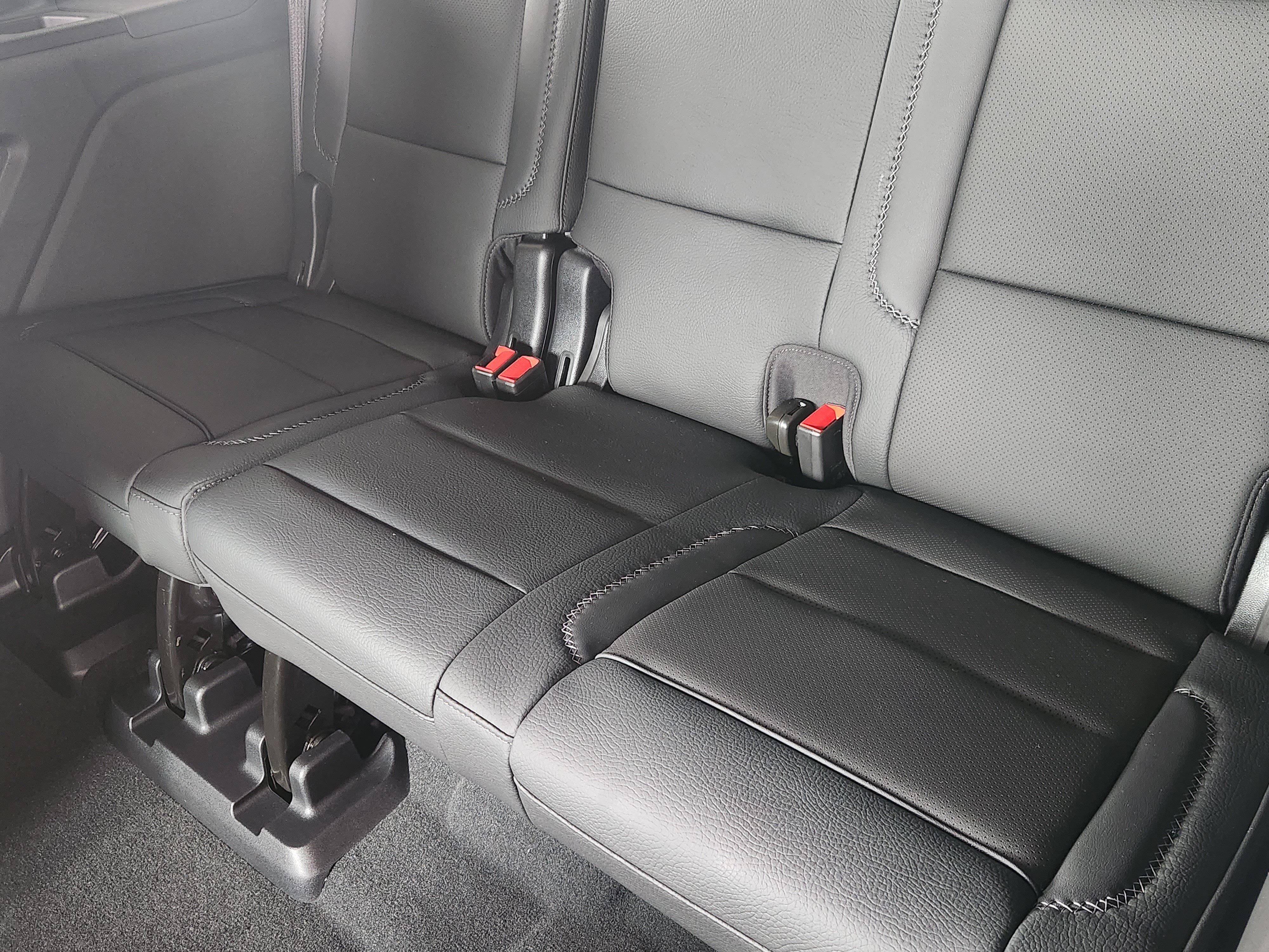 New 2026 GMC Yukon Denali w/ Sun & Power Step Package RWD image 20