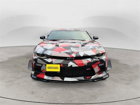 Used 2018 Chevrolet Camaro SS image 8