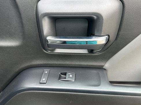 Used 2018 Chevrolet Silverado 1500 Custom w/ Custom Convenience Package image 20