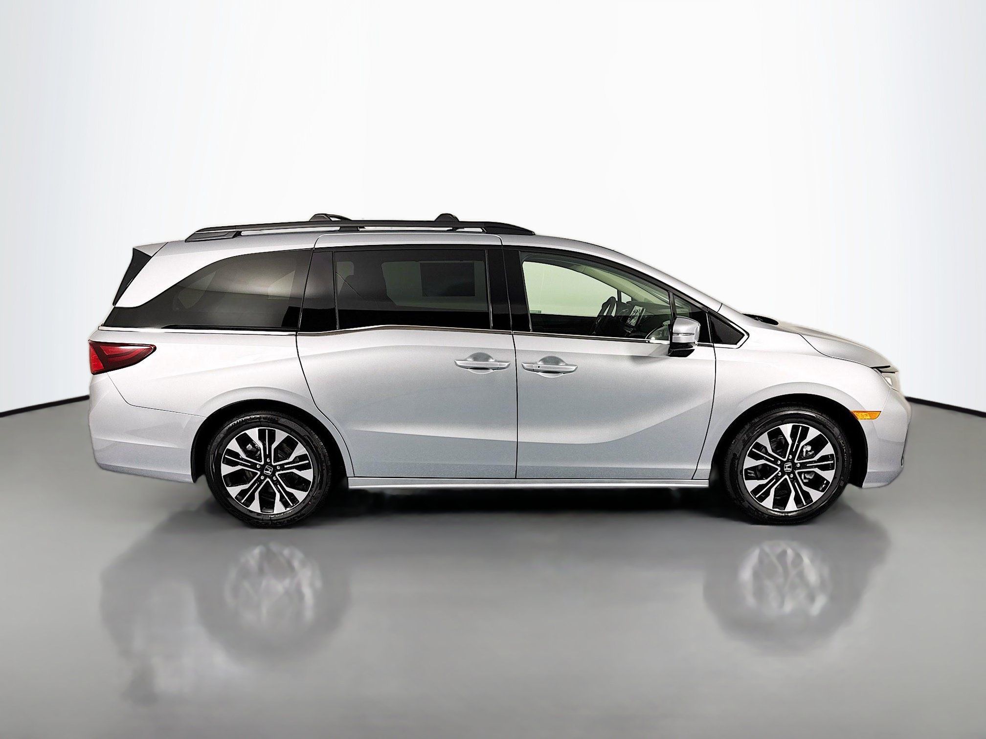 New 2026 Honda Odyssey Elite image 4