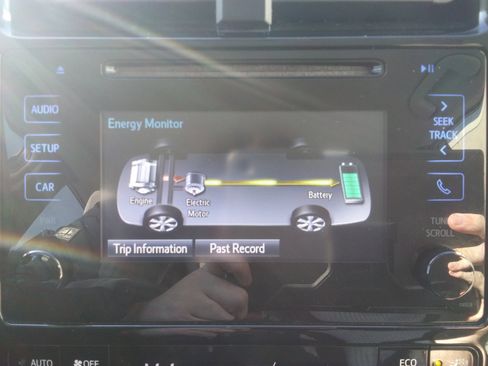 Used 2016 Toyota Prius Two image 20