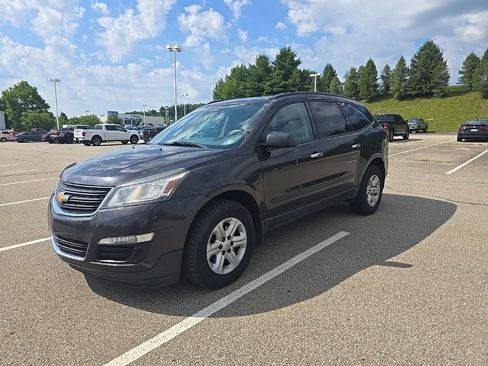 Used 2017 Chevrolet Traverse LS AWD/4WD image 2