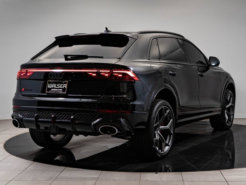 Used 2025 Audi RS Q8 performance AWD/4WD image 10
