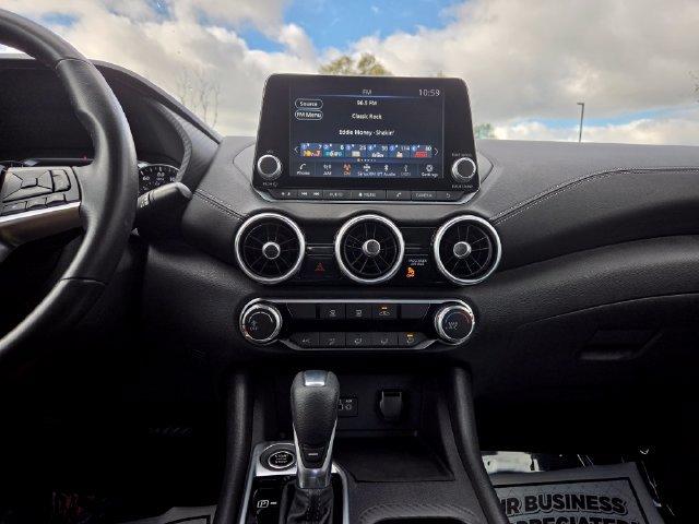 Used 2022 Nissan Sentra SV FWD image 19