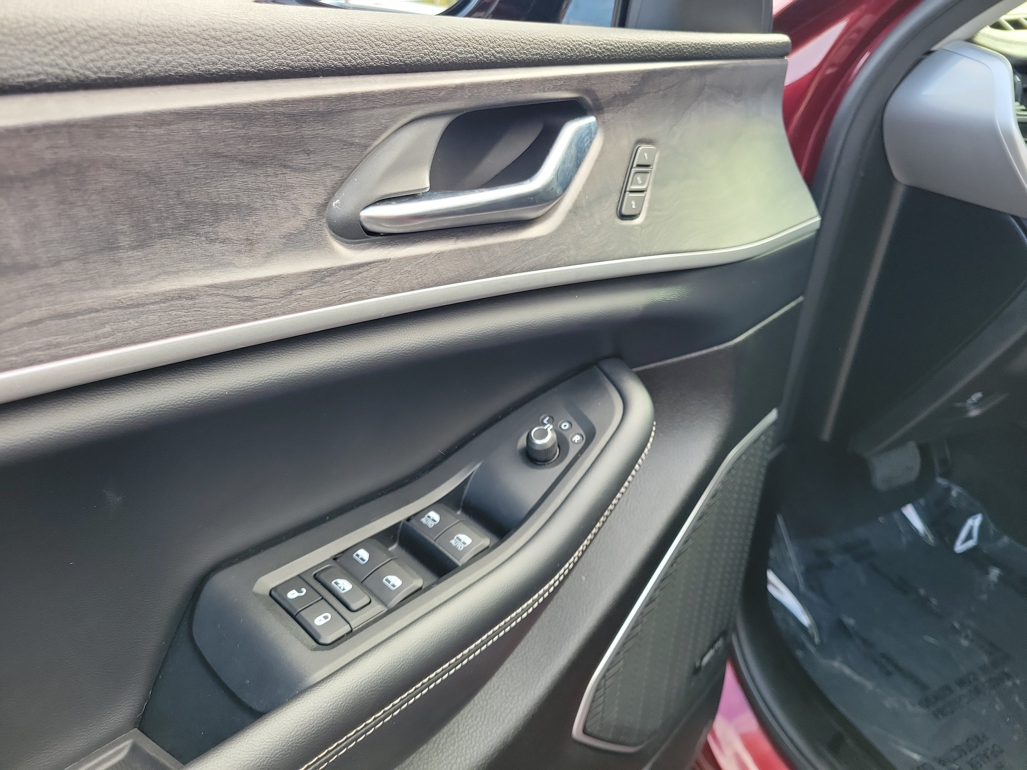 Used 2021 Jeep Grand Cherokee L Limited AWD/4WD image 18
