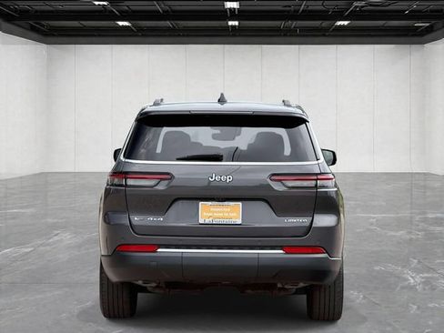 Certified 2022 Jeep Grand Cherokee L Limited AWD/4WD image 4
