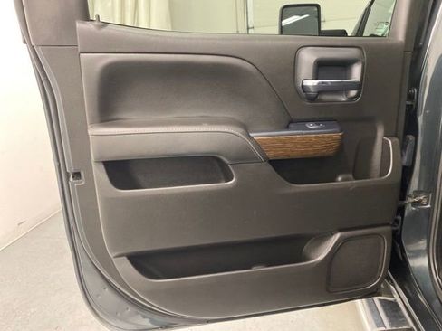 Used 2018 GMC Sierra 2500 Denali w/ Duramax Plus Package image 27