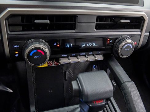 Used 2025 Toyota 4Runner TRD Off-Road Premium image 22