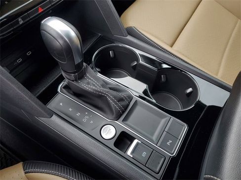 Certified 2023 Volkswagen Atlas Cross Sport SE image 22