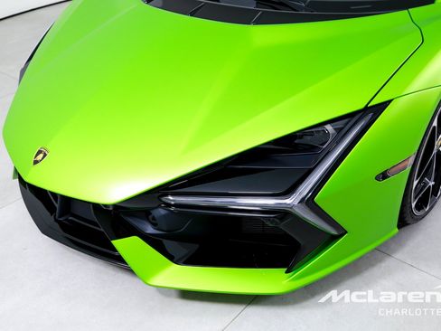 Used 2024 Lamborghini Revuelto AWD/4WD image 30