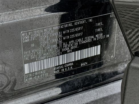 Certified 2025 Toyota RAV4 XLE image 21