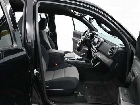 Used 2021 Toyota Tacoma TRD Off-Road image 28