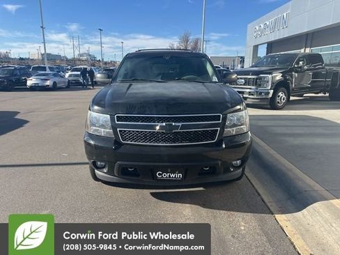 Used 2014 Chevrolet Tahoe LTZ image 2