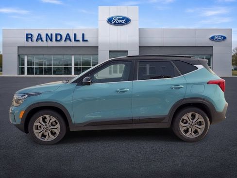 Used 2024 Kia Seltos S AWD/4WD image 3