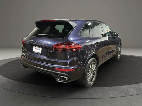 Used 2018 Porsche Cayenne Platinum Edition image 5
