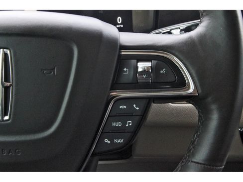 Used 2021 Lincoln Navigator Reserve w/ Luxury Package RWD image 20
