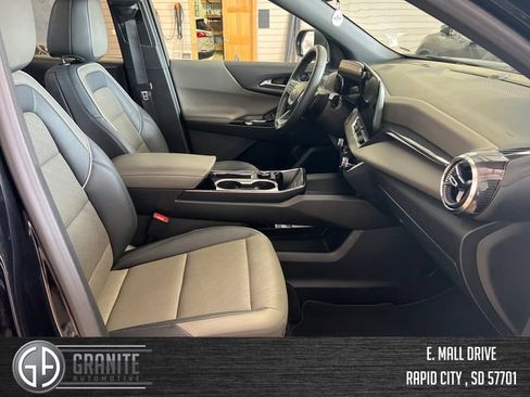 Used 2026 Chevrolet Equinox LT w/ Convenience Package II AWD/4WD image 34