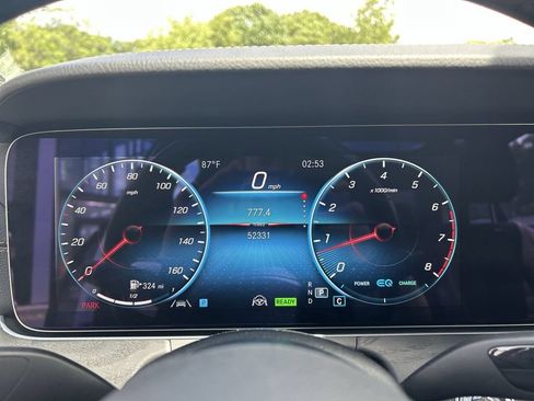 Used 2022 Mercedes-Benz E 450 4MATIC Sedan image 19
