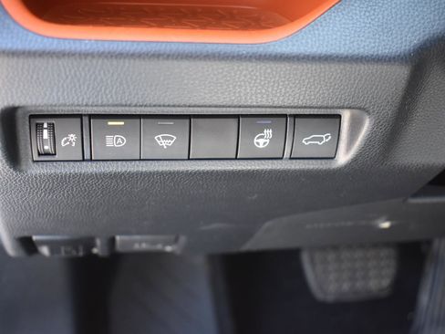 Used 2019 Toyota RAV4 Adventure AWD/4WD image 26