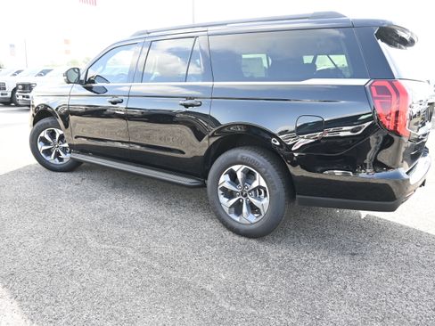New 2027 Ford Expedition Max Active RWD image 8