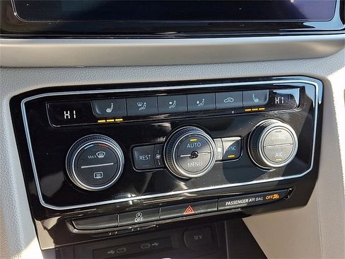 Certified 2022 Volkswagen Atlas SEL image 15