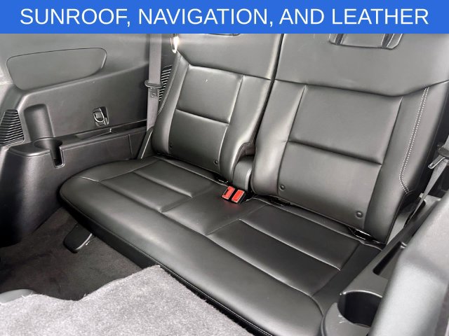 Used 2022 Ford Explorer XLT w/ Equipment Group 202A AWD/4WD image 10