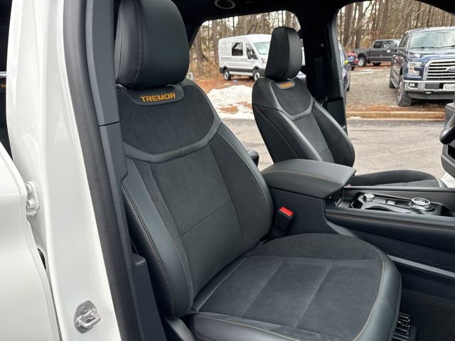 Used 2026 Ford Explorer Tremor w/ Tremor Ultimate Package AWD/4WD image 23